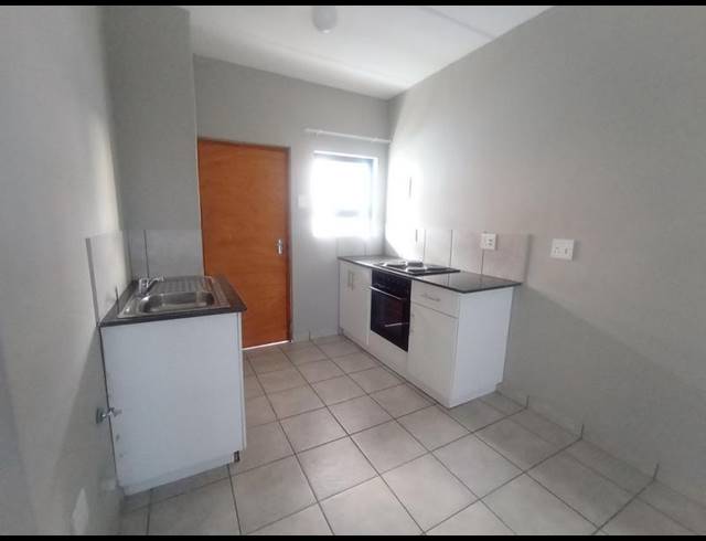 2 BEDROOM PROPERTY TO RENT IN GROBLERPARK